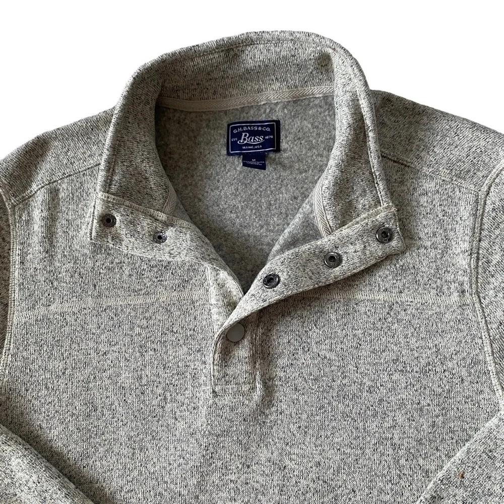 Bass men’s long sleeve collared pullover sweater size medium front pockets
